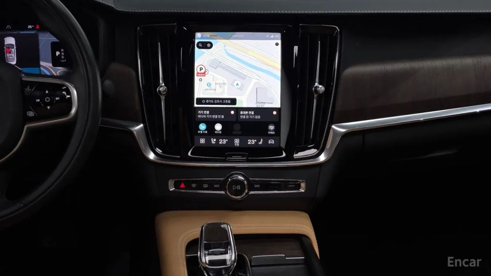 Volvo S90