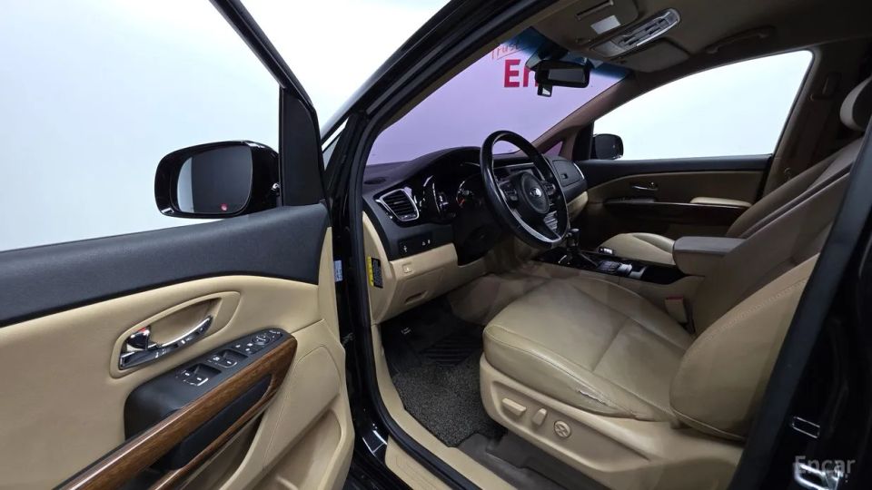 Kia Canival