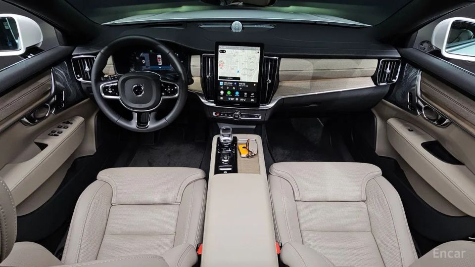 Volvo S90