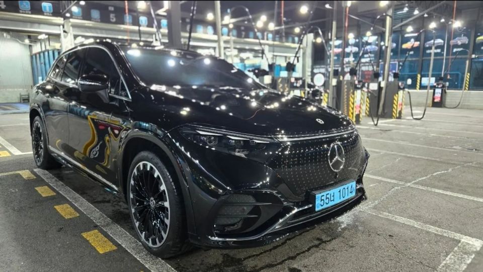 Mercedes-Benz EQS