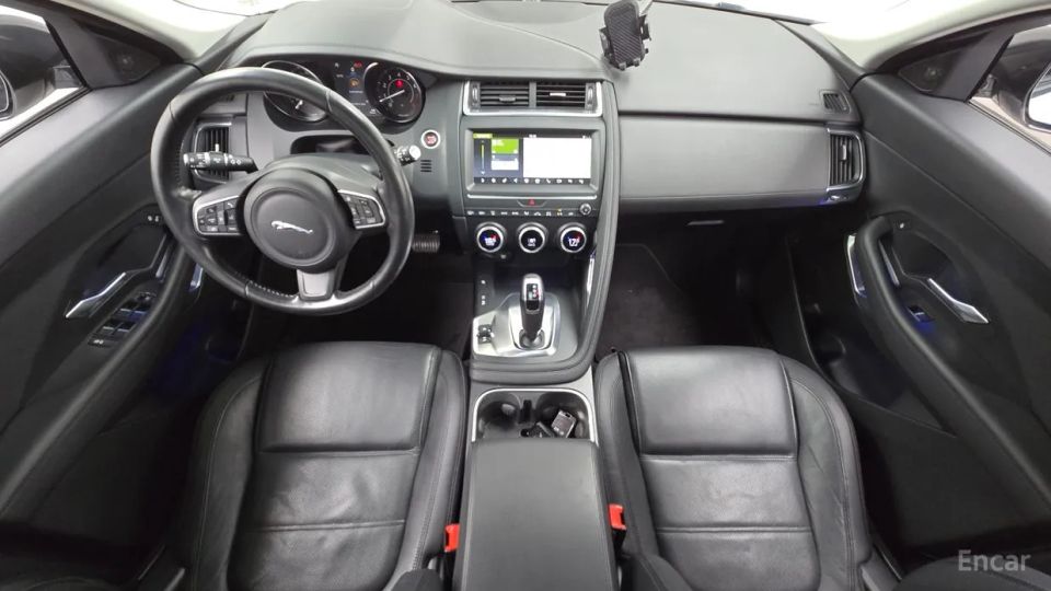 Jaguar E-PACE
