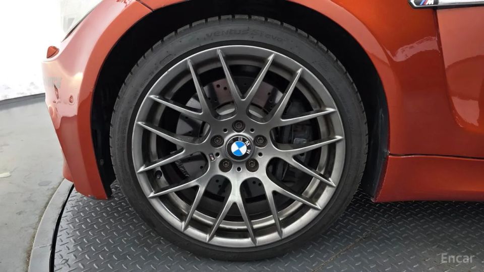 BMW 1M