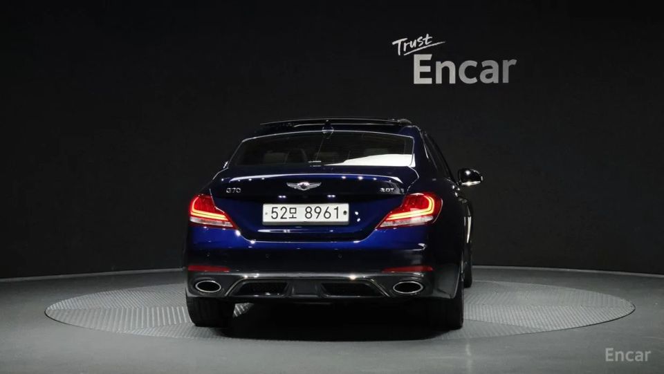 Genesis G70