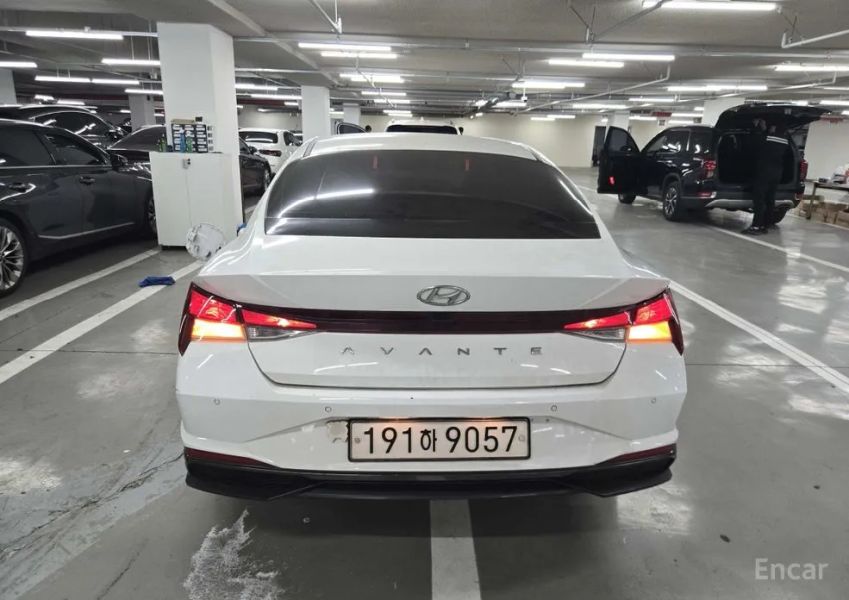Hyundai AVANTE