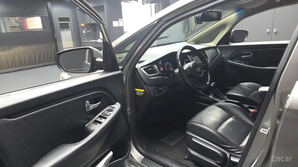 Kia Carens
