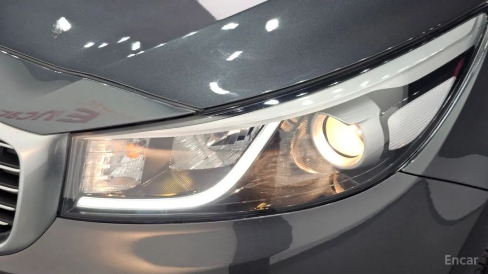 Kia Canival