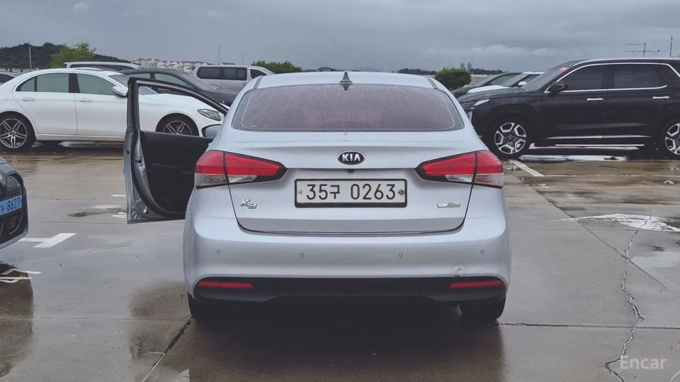 Kia K3