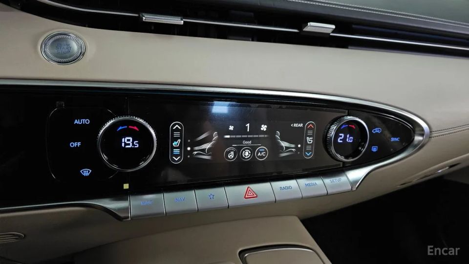 Genesis GV70