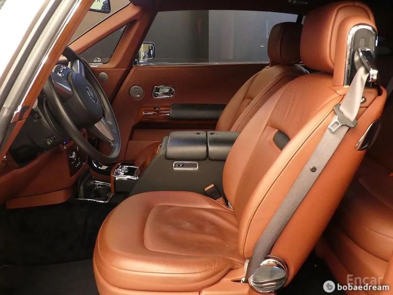 Rolls-Royce Phantom