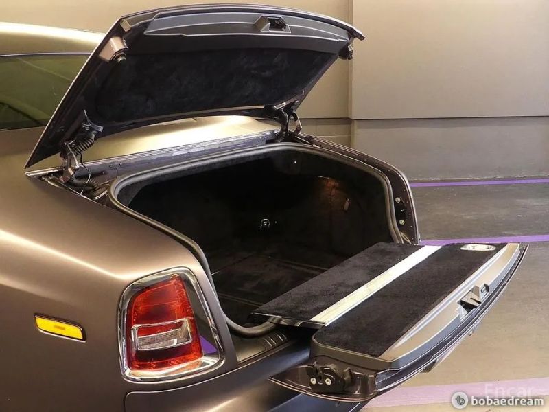 Rolls-Royce Phantom