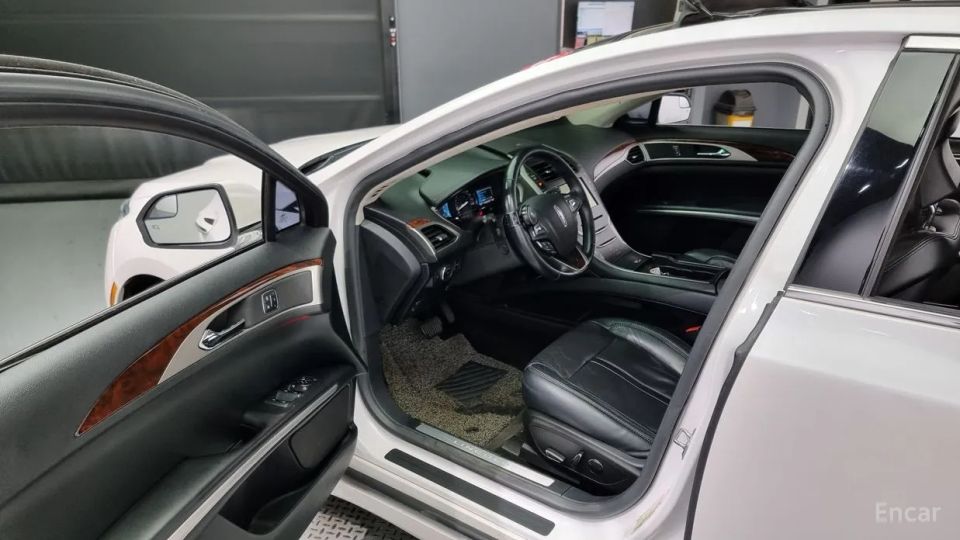 Lincoln MKZ