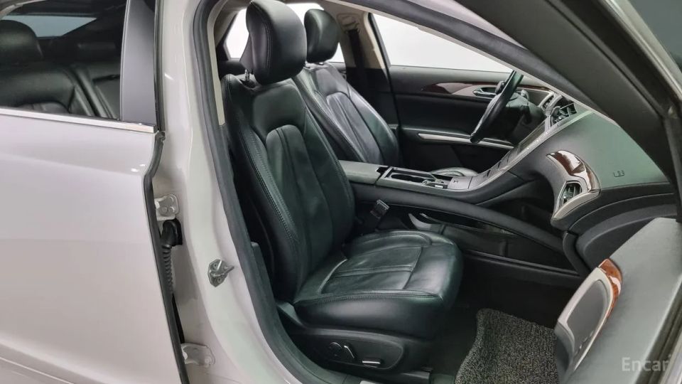 Lincoln MKZ