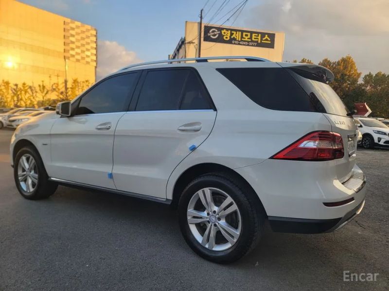 Mercedes-Benz M-class