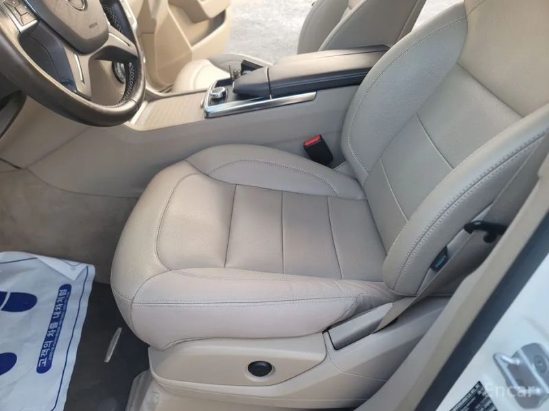 Mercedes-Benz M-class