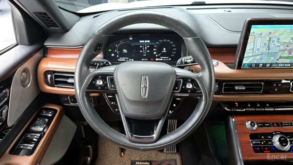 Lincoln Aviator