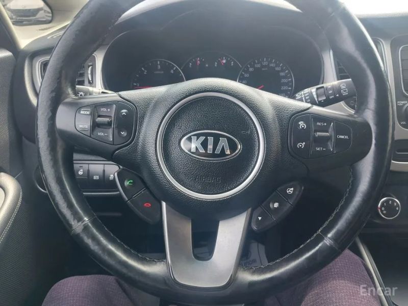 Kia Carens