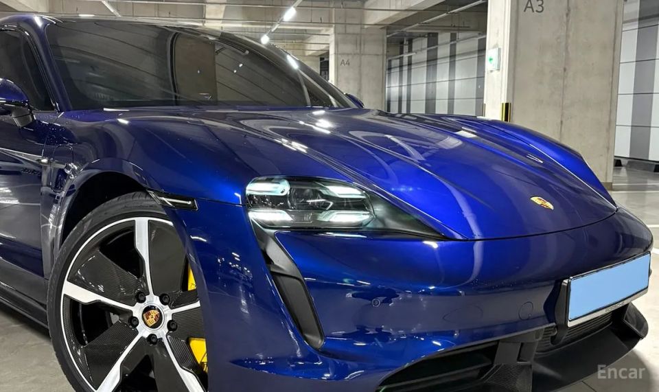 Porsche Taycan