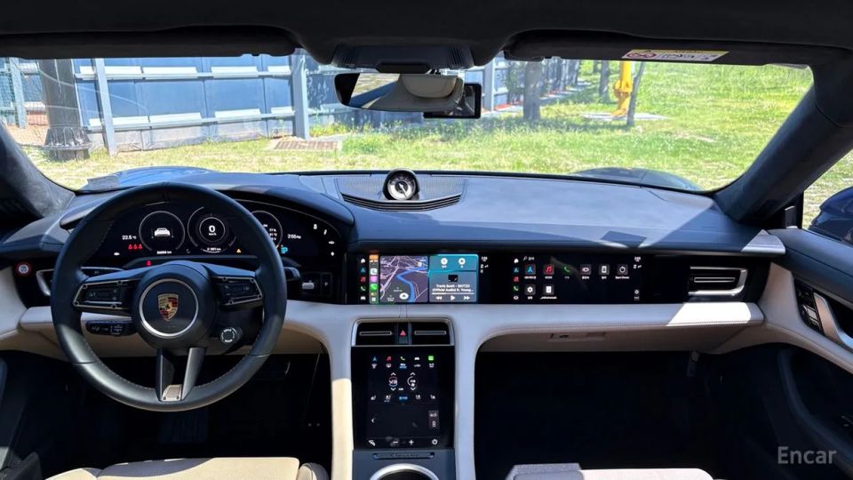 Porsche Taycan