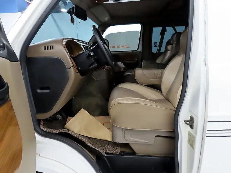 Dodge Ram Van