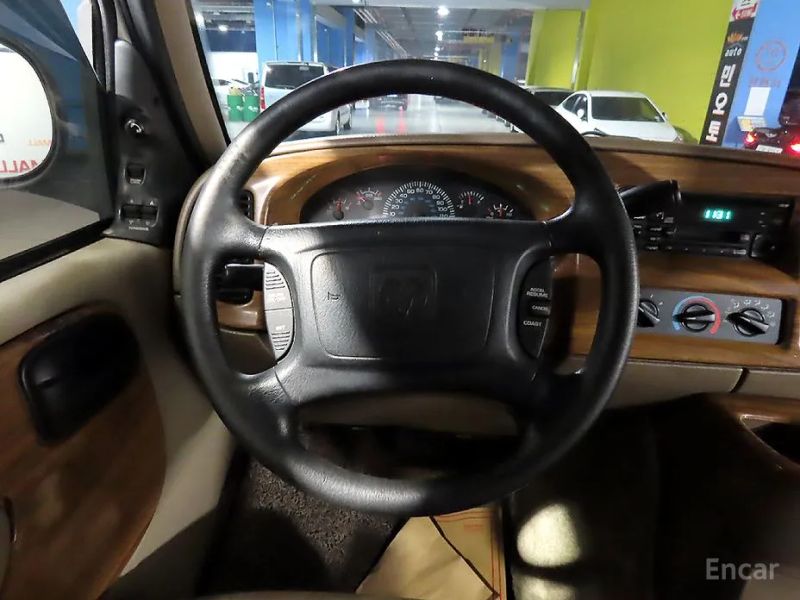 Dodge Ram Van