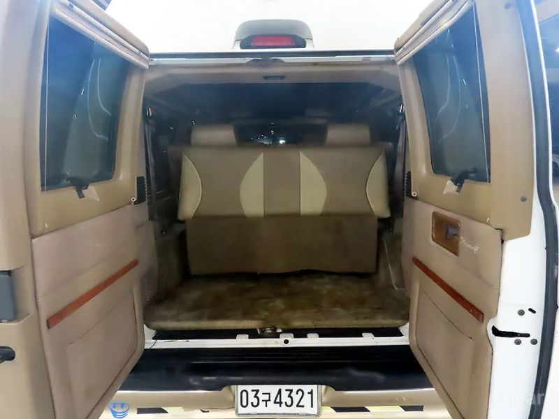 Dodge Ram Van
