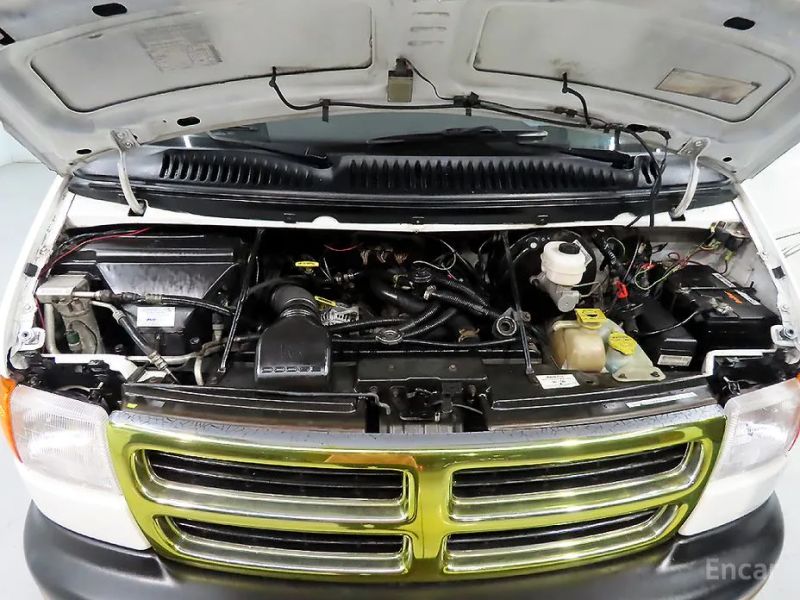 Dodge Ram Van