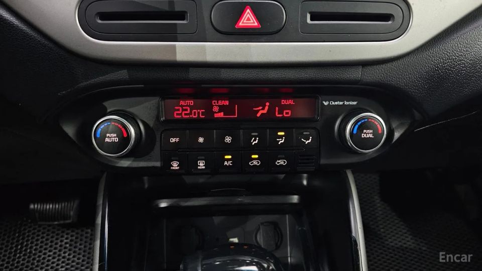 Kia Carens