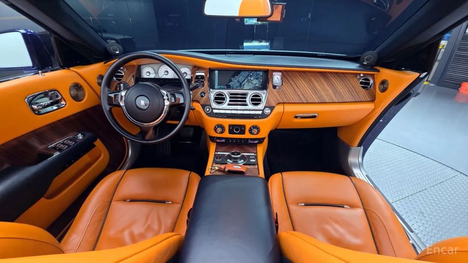 Rolls-Royce Dawn