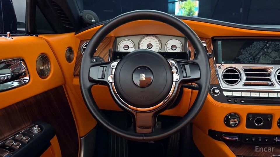 Rolls-Royce Dawn
