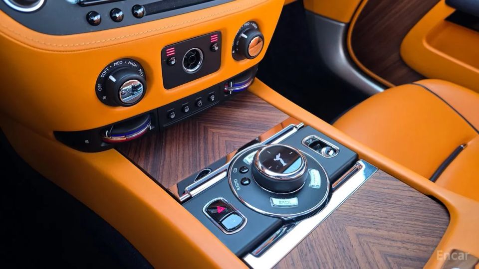Rolls-Royce Dawn