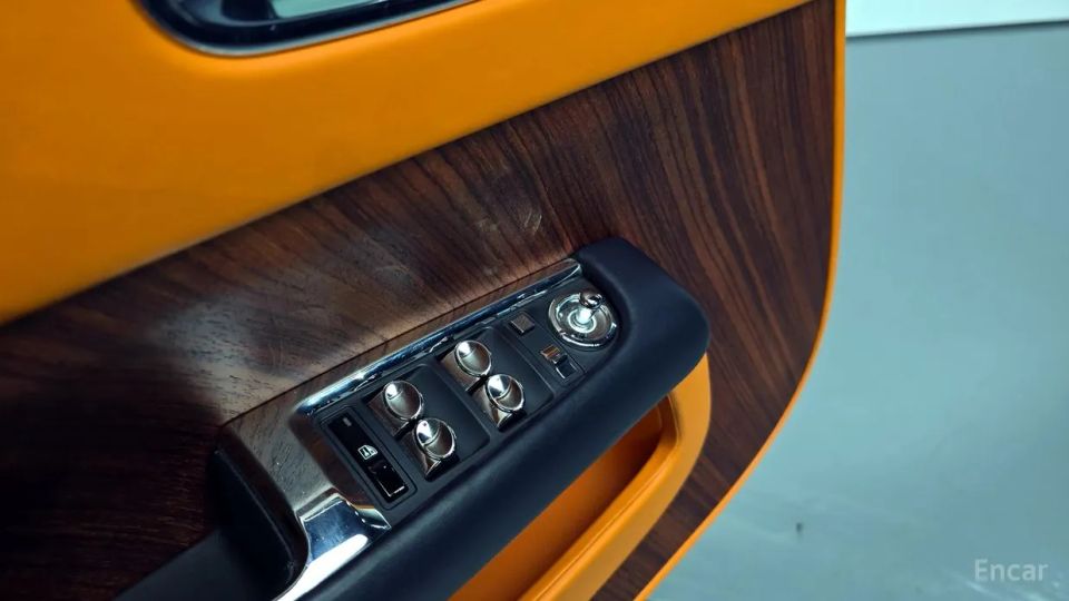 Rolls-Royce Dawn