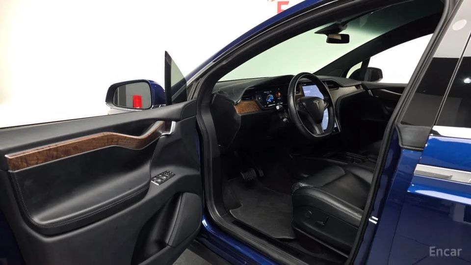 Tesla model-x