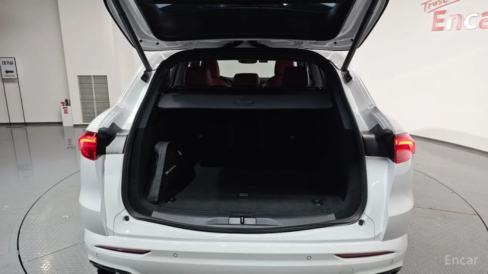 Maserati Grecale