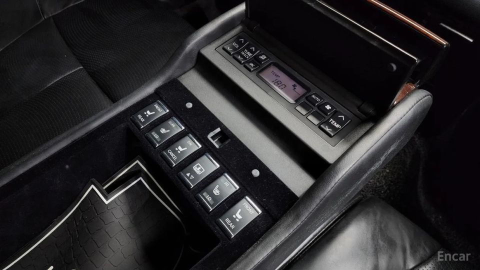 Infiniti M