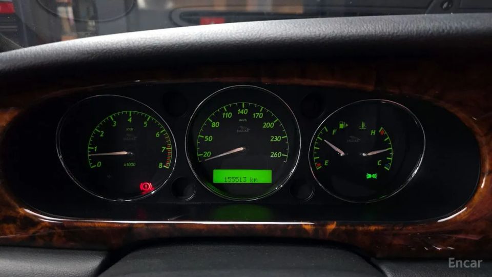 Jaguar XJ-8