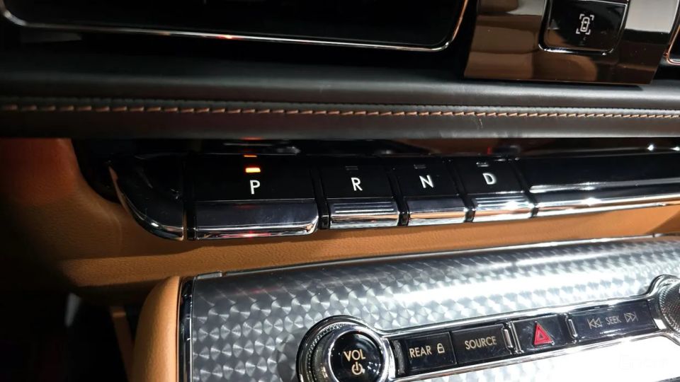 Lincoln Aviator