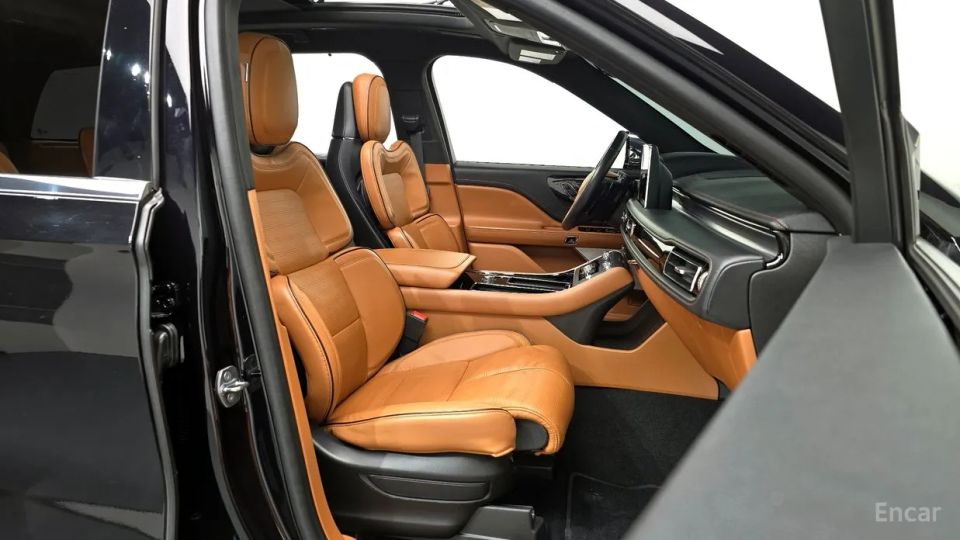 Lincoln Aviator