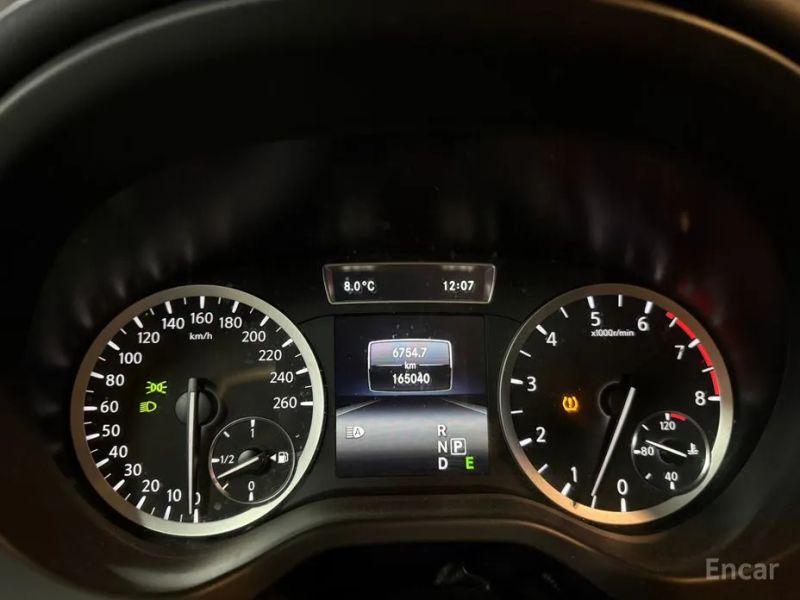 Infiniti Q30