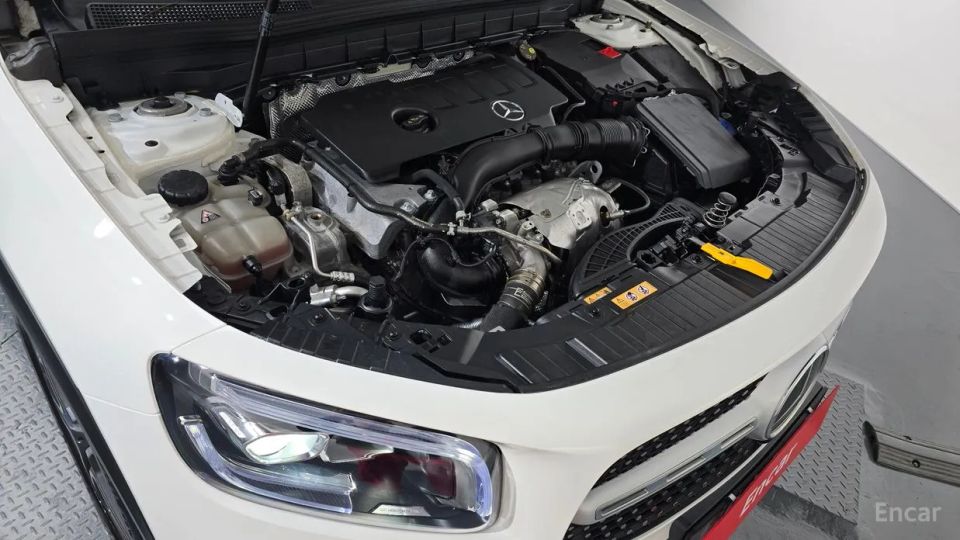 Mercedes-Benz GLB-Class