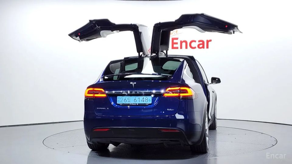 Tesla model-x
