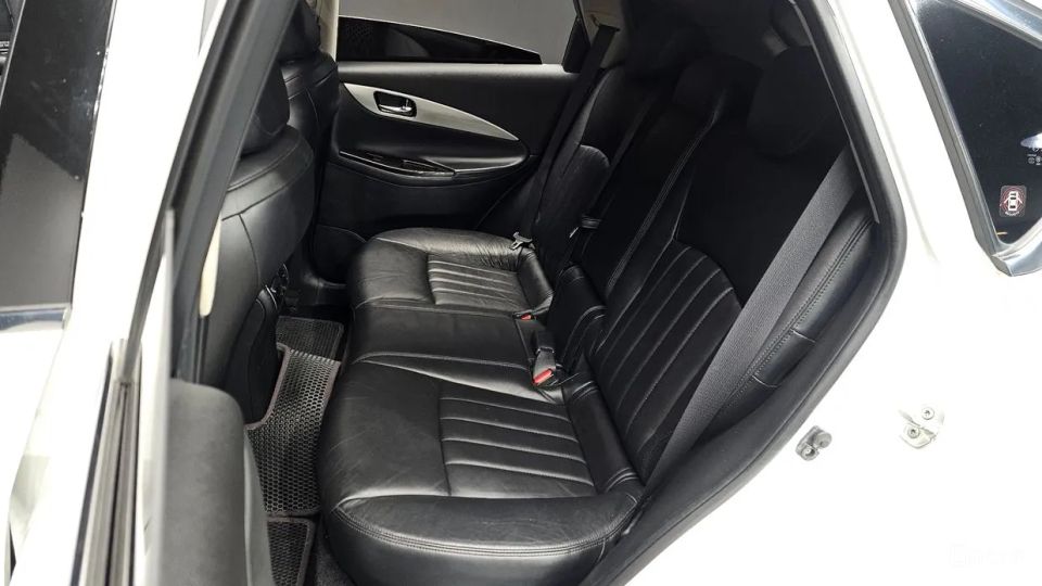 Infiniti EX
