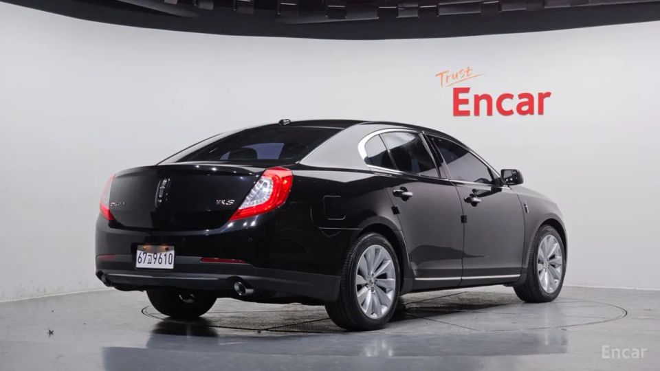 Lincoln MKS