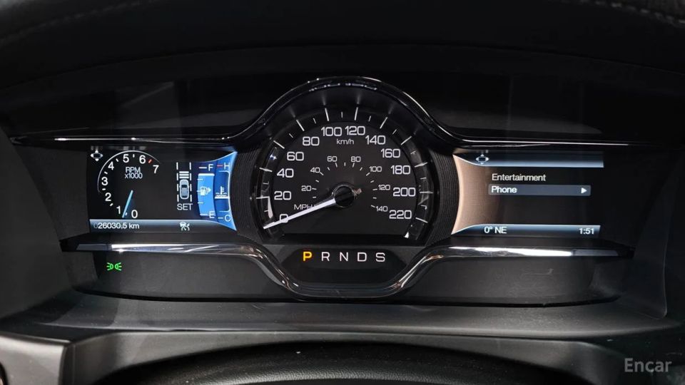 Lincoln MKS