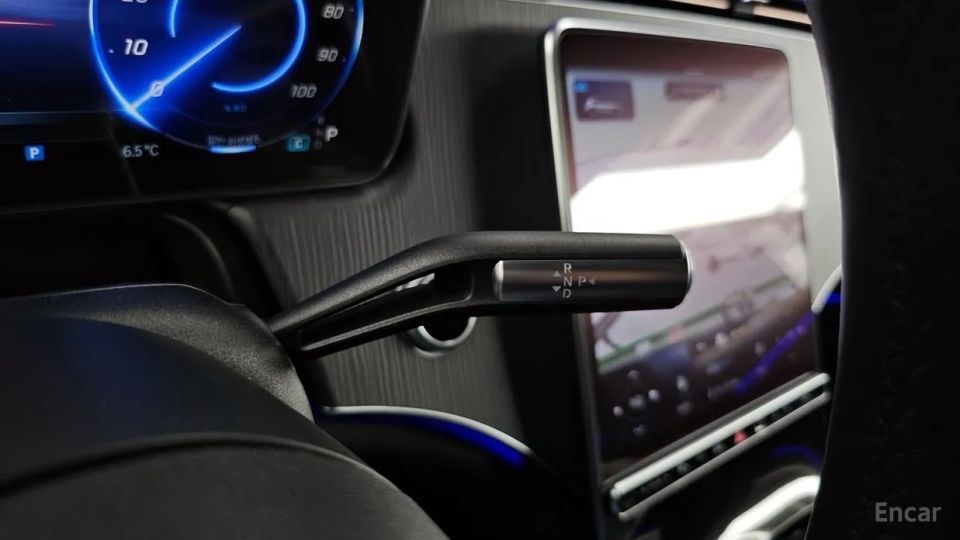 Mercedes-Benz EQS
