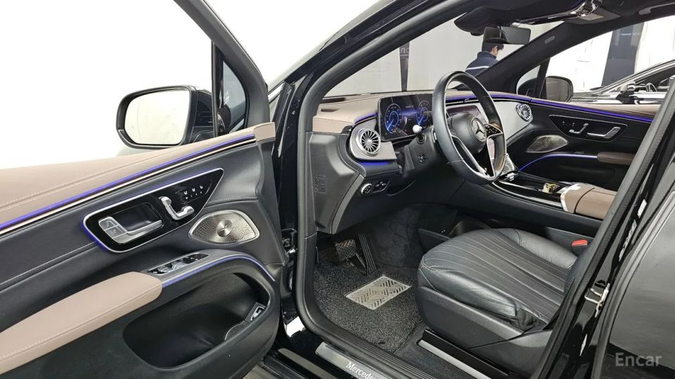 Mercedes-Benz EQS