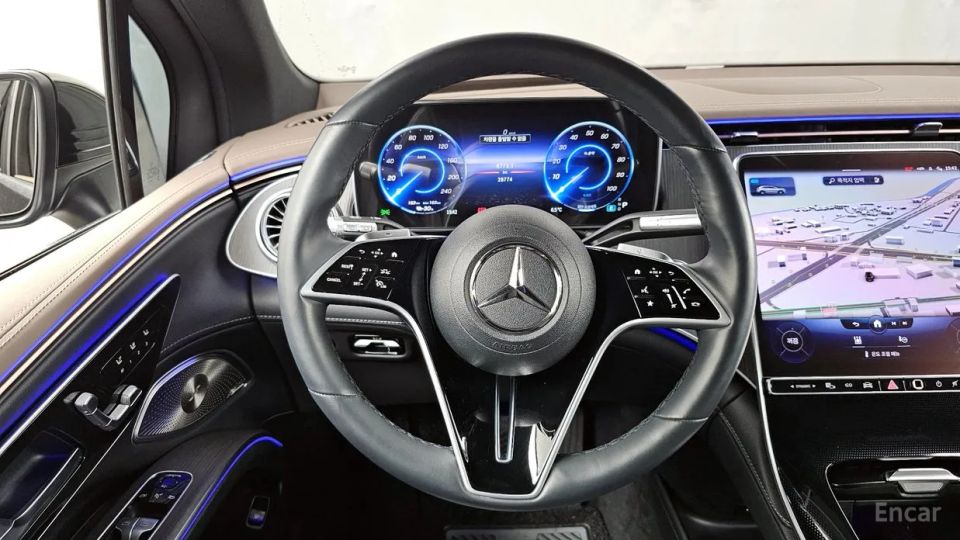 Mercedes-Benz EQS