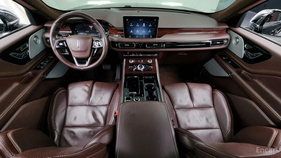 Lincoln Aviator