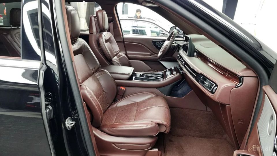 Lincoln Aviator