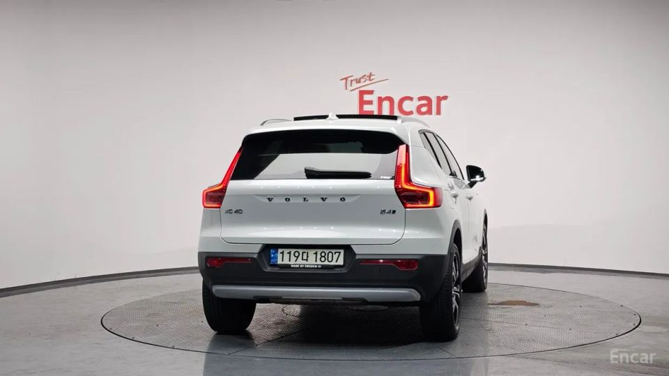 Volvo XC40