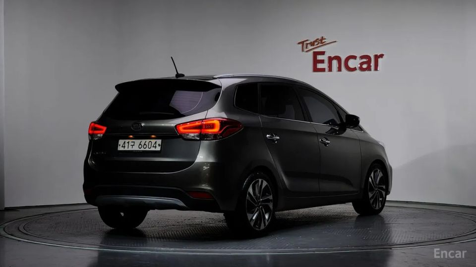 Kia Carens